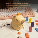 Luz Noturna Infantil Capivara LED em Silicone com Temporizador e USB